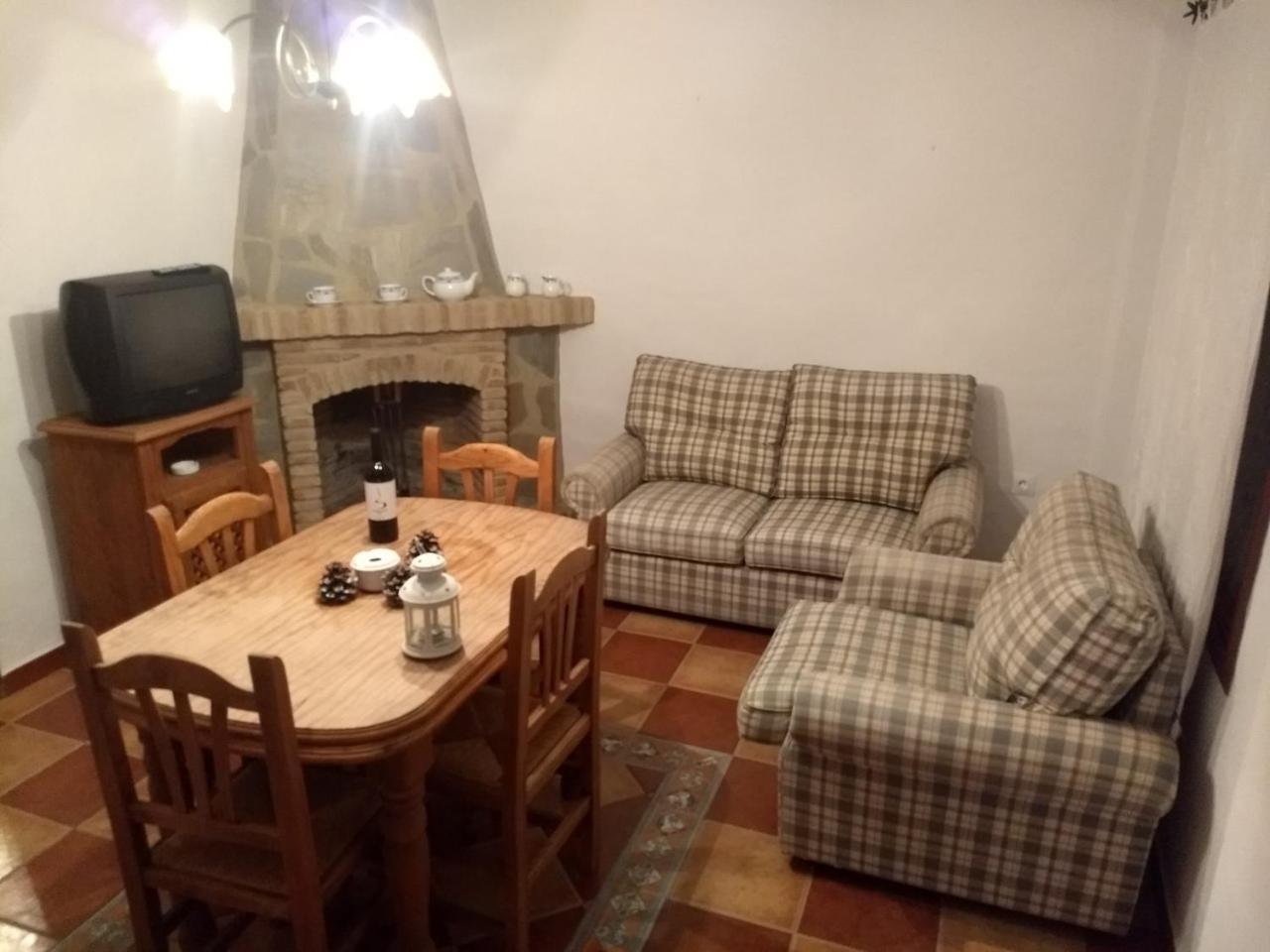 Apartamentos Rurales Mirador De Jubrique Luaran gambar